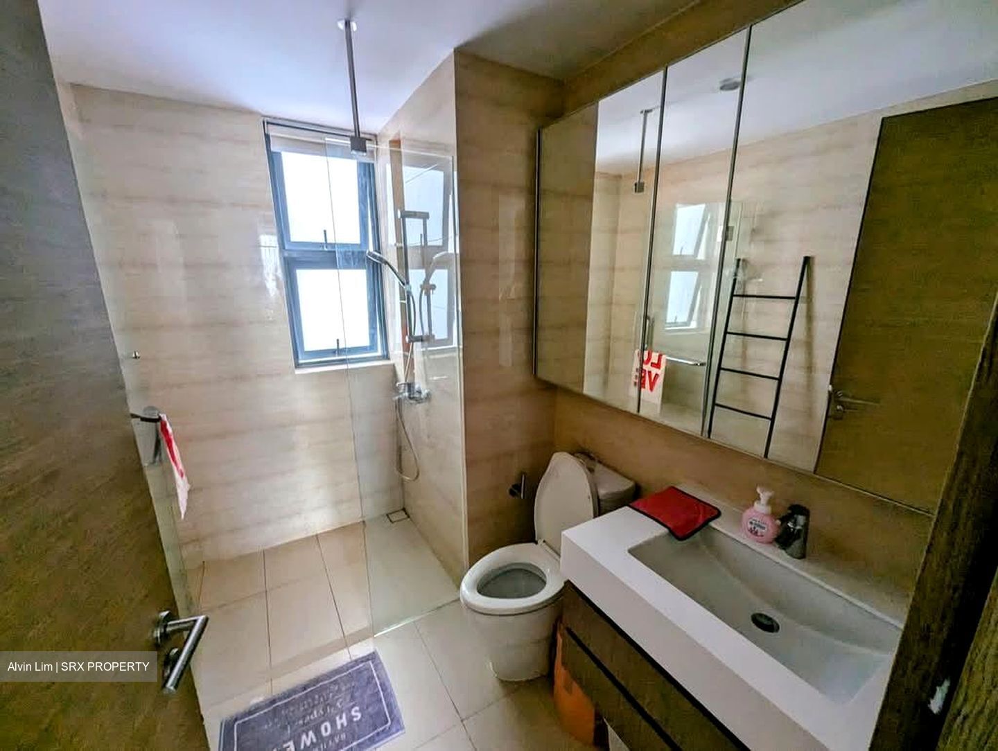 The Palette (D18), Condominium #560435061
